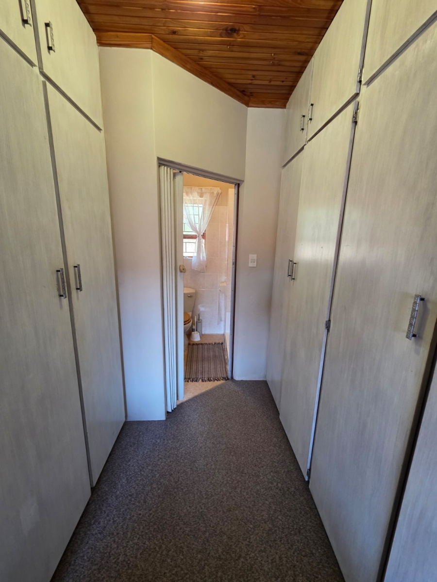 3 Bedroom Property for Sale in Wavecrest Eastern Cape